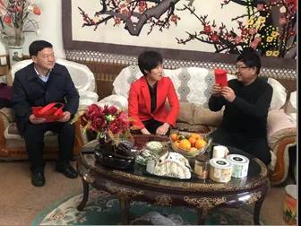 敦煌種業(yè)領(lǐng)導(dǎo)看望慰問公司老干部、老黨員及困難黨員職工